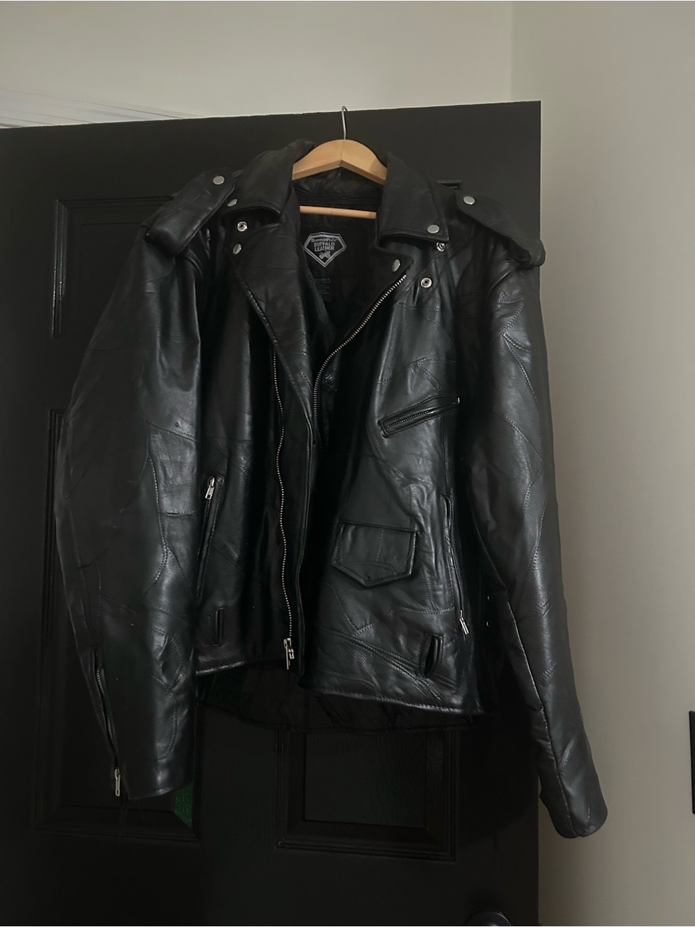 Men's Black Leather Bomber Jacket - Classic Rider Style